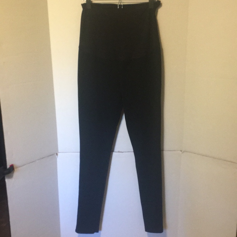 LIZ LANGE MATERNITY LEGGINGS SIZE S.